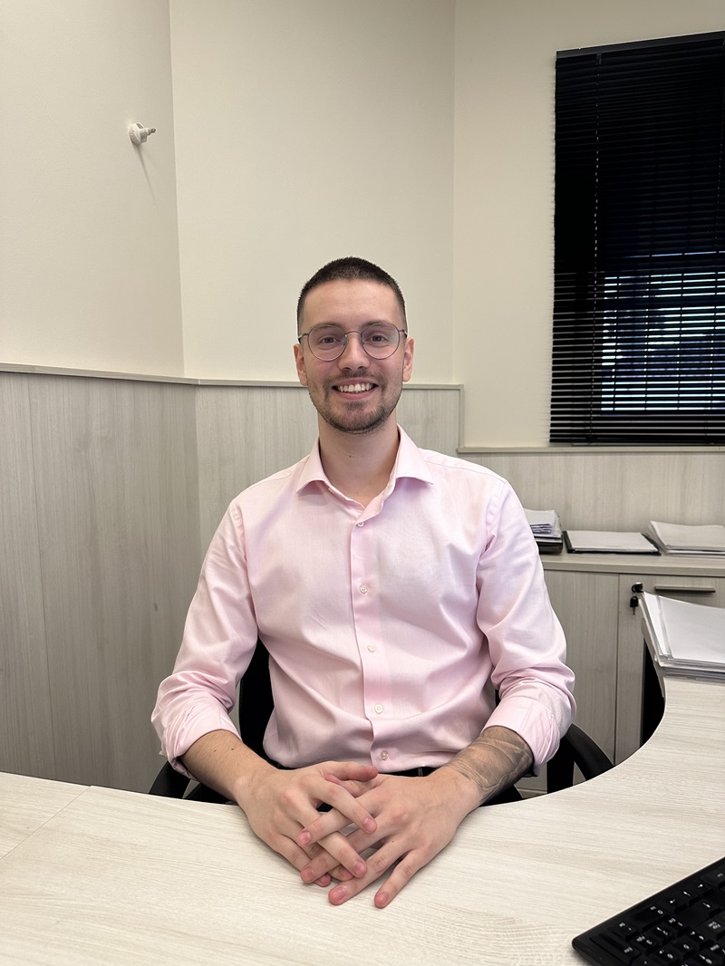 Foto do escrevente Gabriel.